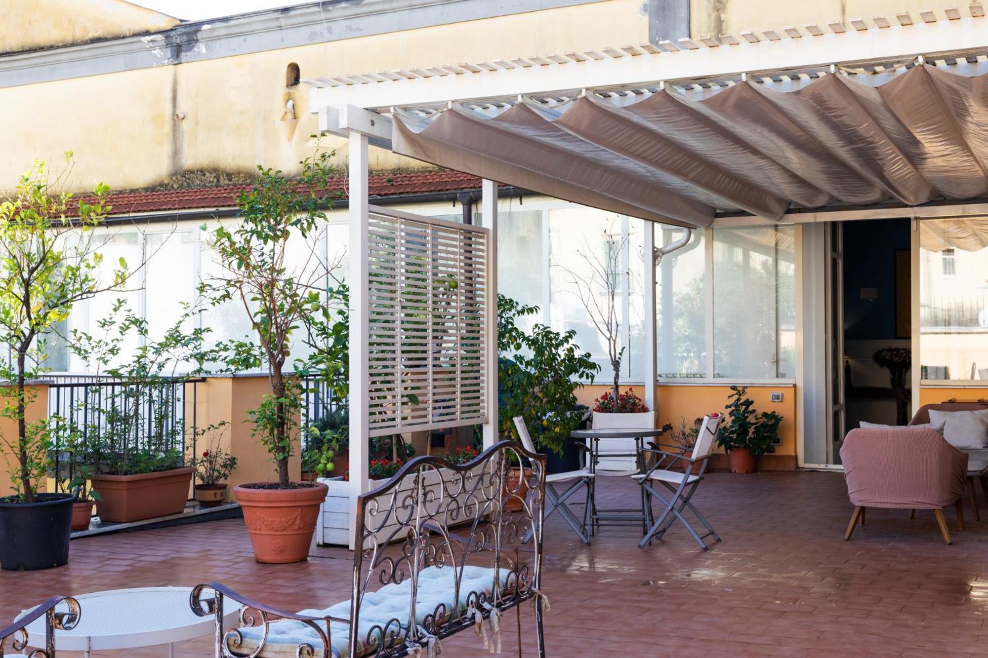 B&B Palazzo Mirelli Napoli Exterior foto